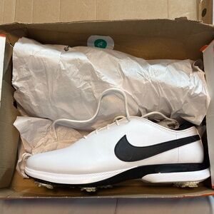 Nike Men's White and Black Air Zoom Victory Tour 2 - 12 WIDE